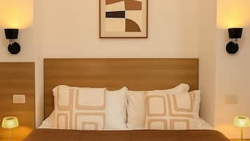 Comfort-Dreibettzimmer | Zimmersafe, Bügeleisen/Bügelbrett, kostenloses WLAN, Bettwäsche