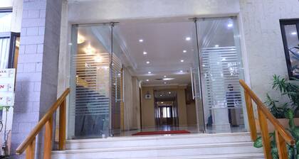 Hotel Surguru