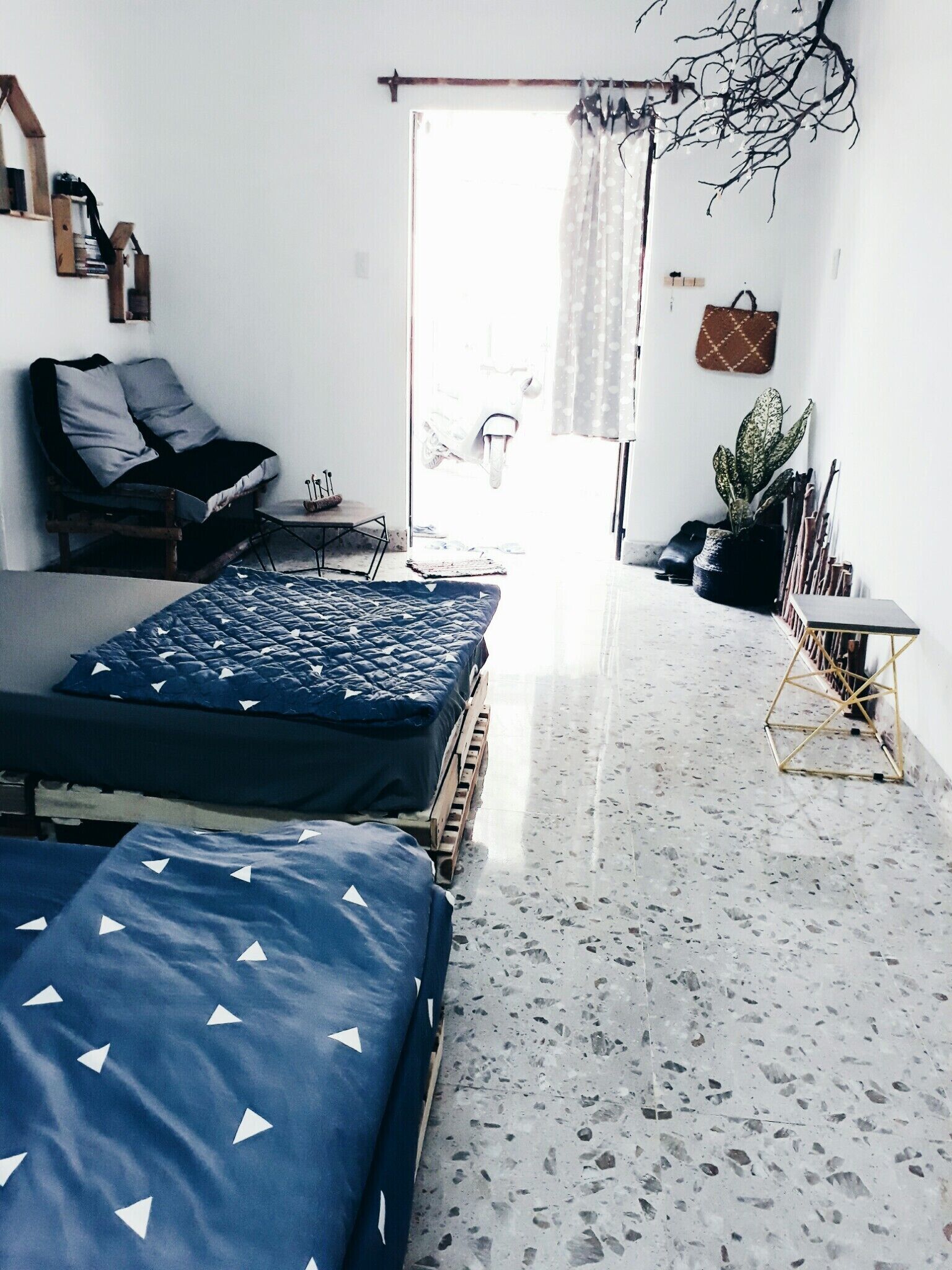 2 soverom, strykejern/-brett, internettilgang og sengetøy