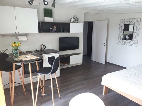 1 chambre, fer et planche Ă repasser, accĂšs Internet, draps fournis