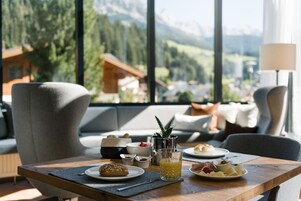 Desayuno bufé gratuito y diario