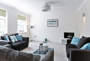 アパートメント 専用バスルーム (KVM - Jubilee Mansions 2) | ラウンジ