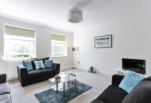 アパートメント 専用バスルーム (KVM - Jubilee Mansions 2) | ラウンジ