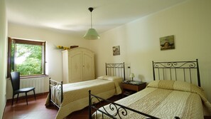 3 bedrooms, iron/ironing board, travel cot, WiFi