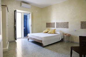 1 bedroom, free minibar, iron/ironing board, free cots/infant beds