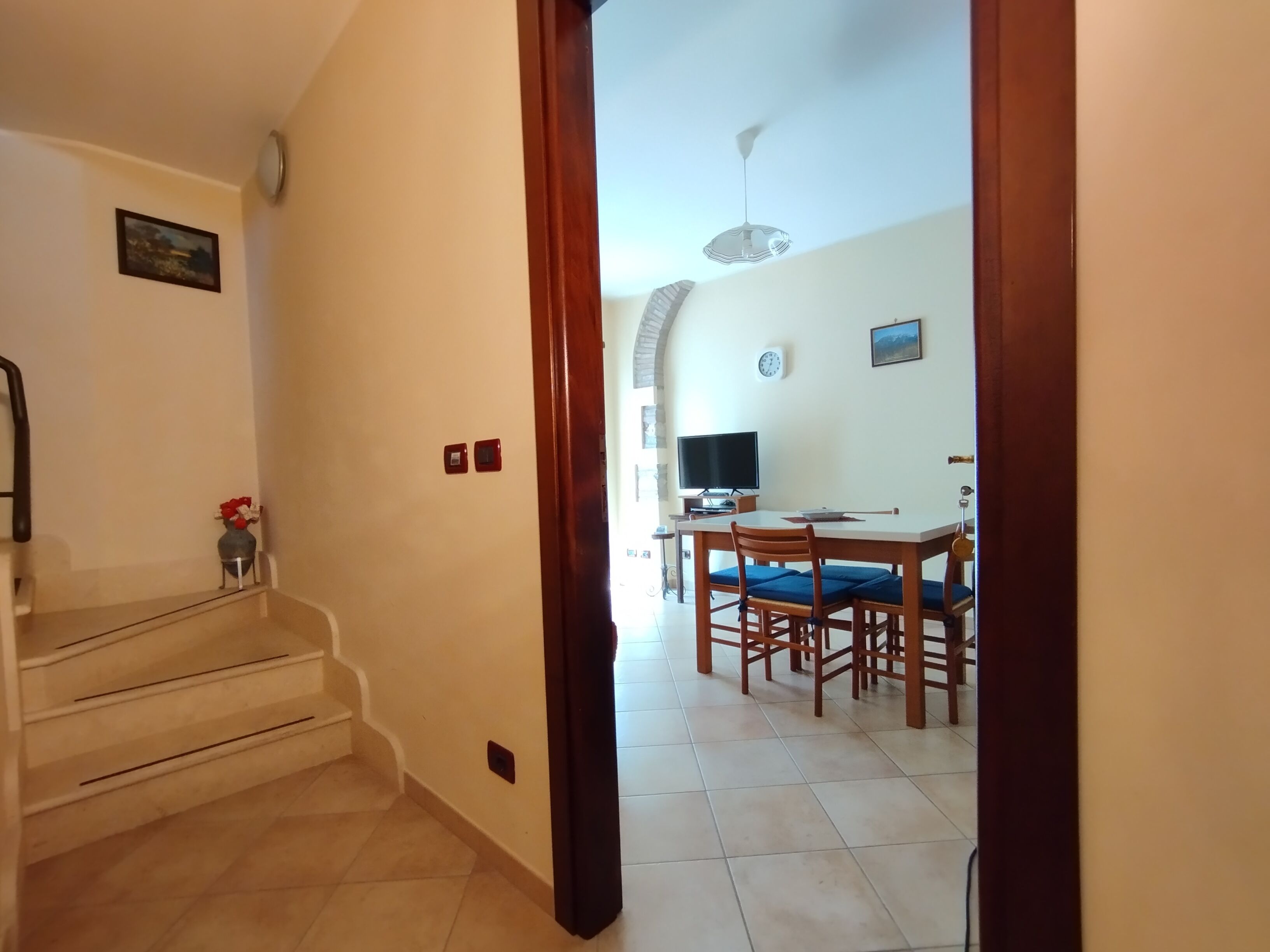 Suite Classic, bagno in camera | Area soggiorno | TV LED 32 pollici con canali digitali, TV, lettore DVD