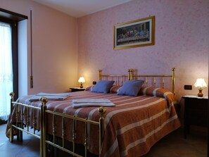 Classic Suite, Ensuite | Premium bedding, blackout drapes, bed sheets - B&B La Fonte (L'Aquila)