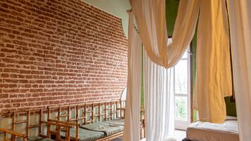 3 dormitorios, escritorio, wifi gratis y ropa de cama