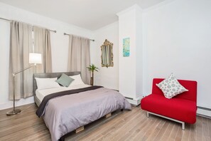 Apartment, Private Bathroom - New York, NY by Racpanos (Jersey City)