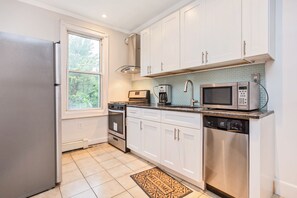 Apartment, Private Bathroom | Private kitchen - New York, NY by Racpanos (Jersey City)