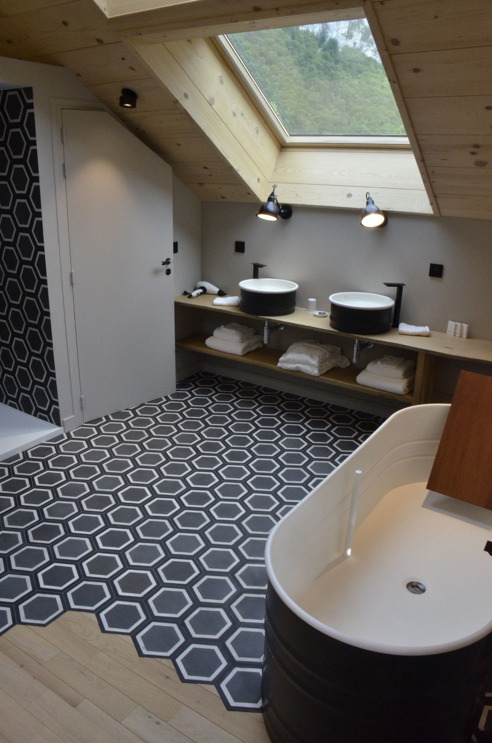 deluxe loft, 1 king bed | bathroom | free toiletries, hair dryer, towels