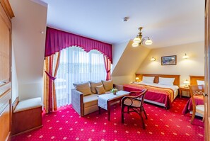 Phòng 3 Deluxe | Bàn, truy cập Internet không dây miễn phí, bộ trải giường 