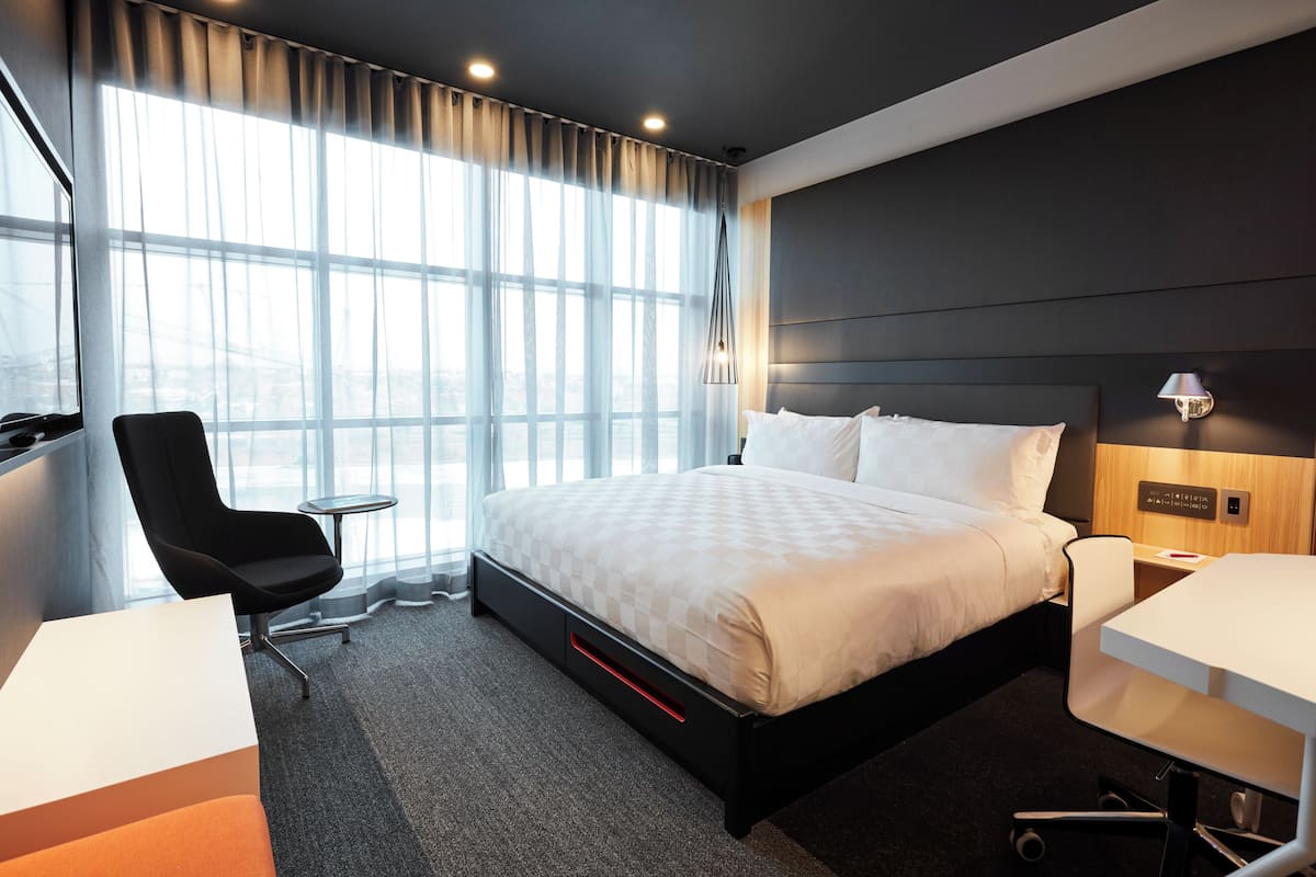 Egyptian cotton sheets, desk, laptop workspace, iron/ironing board