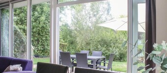 Awesome home in Vlagtwedde with WiFi