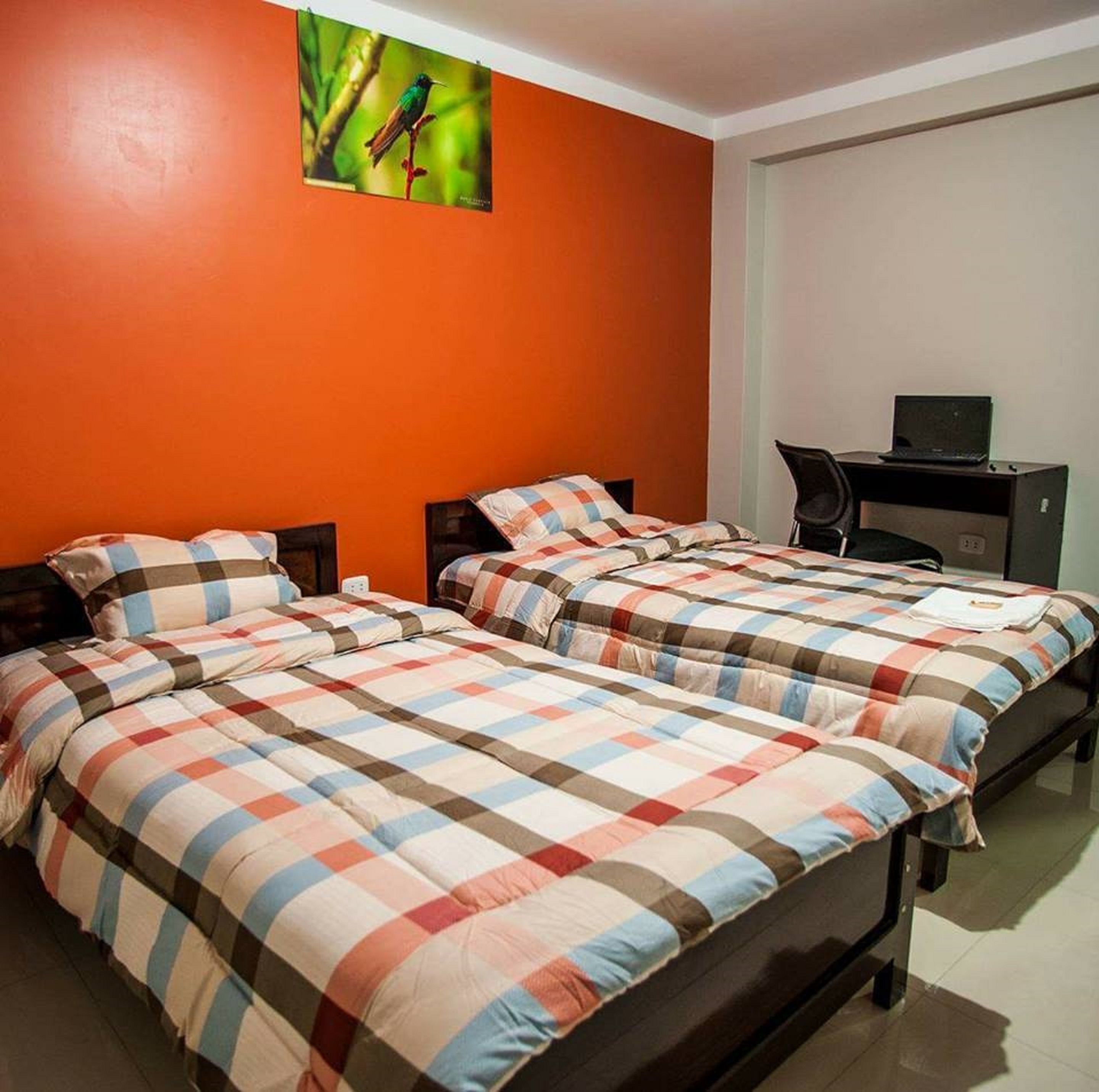 Zweibettzimmer, 2 Einzelbetten, Nichtraucher | Schreibtisch, Verdunkelungsvorhänge, Bettwäsche