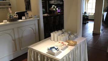 Daily buffet breakfast (EUR 10.90 per person)