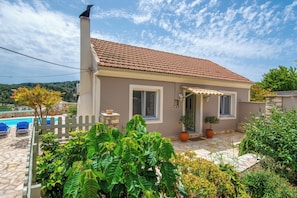 Maison, 2 chambres, piscine privée, vue mer | Terrasse/Patio