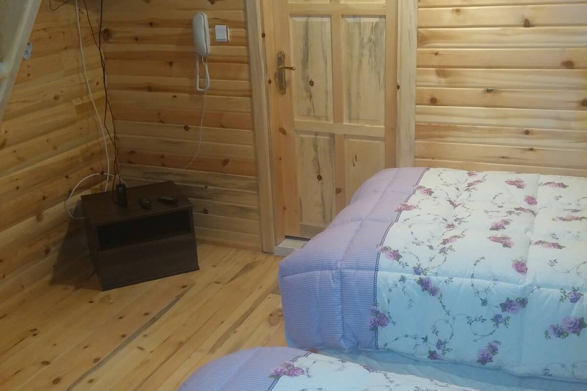 deluxe bungalow | iron/ironing board, free cots/infant beds