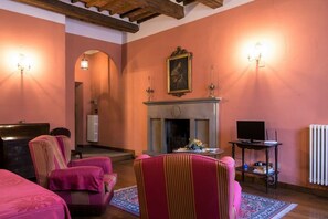 高級公寓 (Duca) | 客廳 | 電視