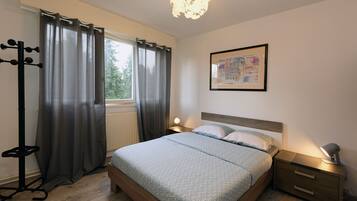 1 bedroom, iron/ironing board, WiFi, bed sheets