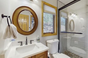 Hair dryer, towels - Upper-level riverfront condo with screened porch - near downtown (Helen)