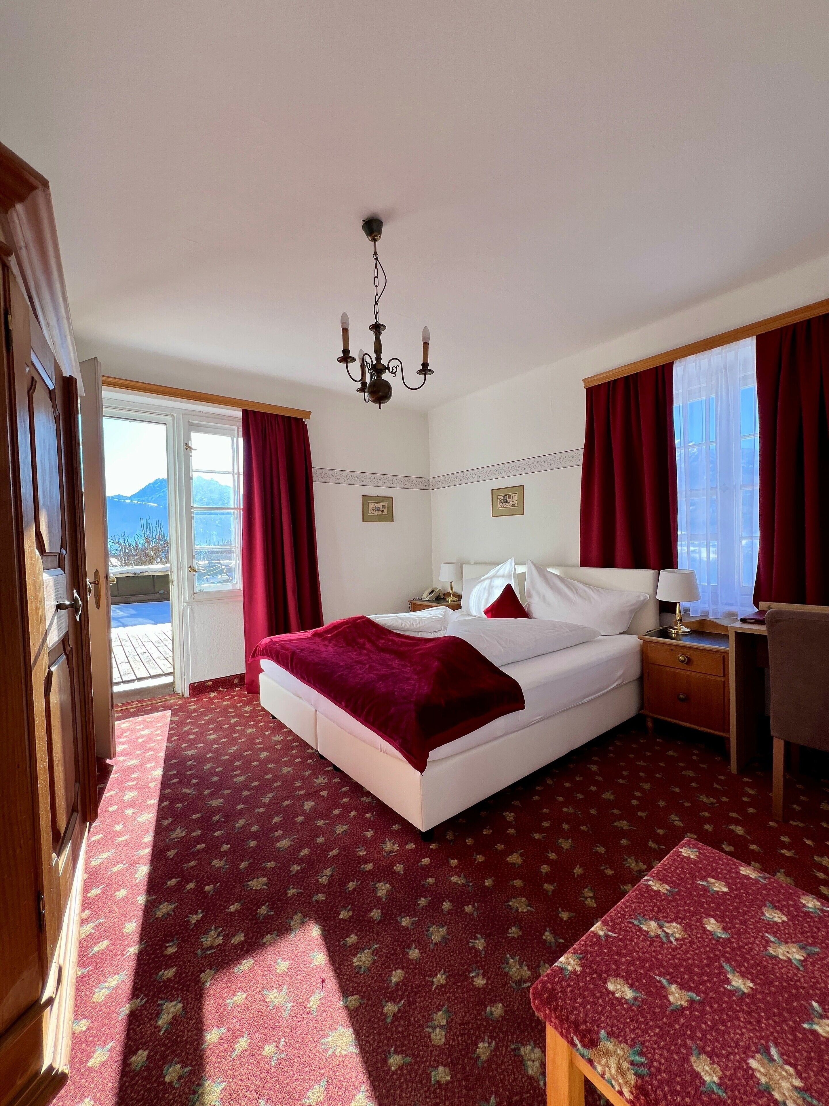 Classic Double Room, Balcony | Individually decorated, individually furnished, free WiFi, bed sheets