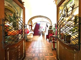 Εσωτερική είσοδος