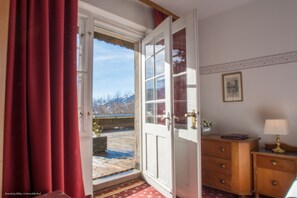 Classic Double Room, Balcony | Individually decorated, individually furnished, free WiFi, bed sheets