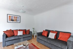 Superior House, Private Bathroom, Garden View (KVM - Highclere House) | Lounge