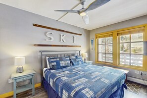 1 dormitorio, tabla de planchar con plancha, Internet y ropa de cama