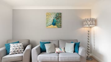Apartemen Klasik, kamar mandi pribadi (KVM - Peacock Apartment) | Lounge