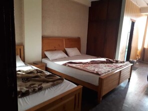 豪華三人房, 多張床, 非吸煙房 | 客房景觀