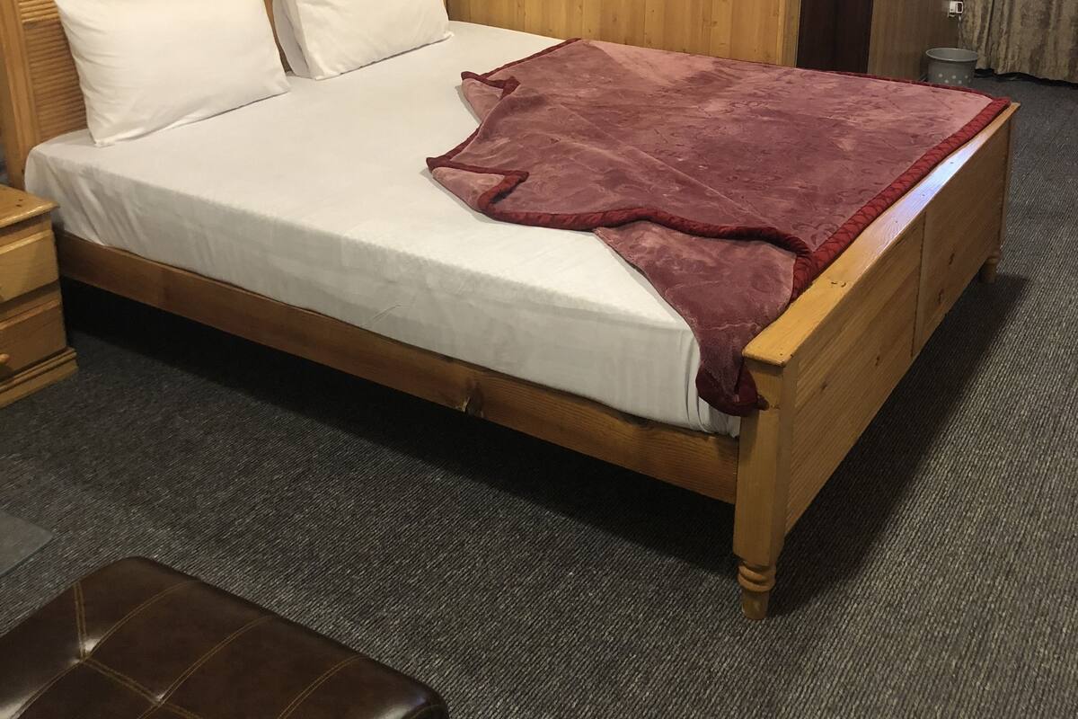 Deluxe-Doppelzimmer, 1 King-Bett, Nichtraucher | Hochwertige Bettwaren, Schreibtisch, kostenloses WLAN