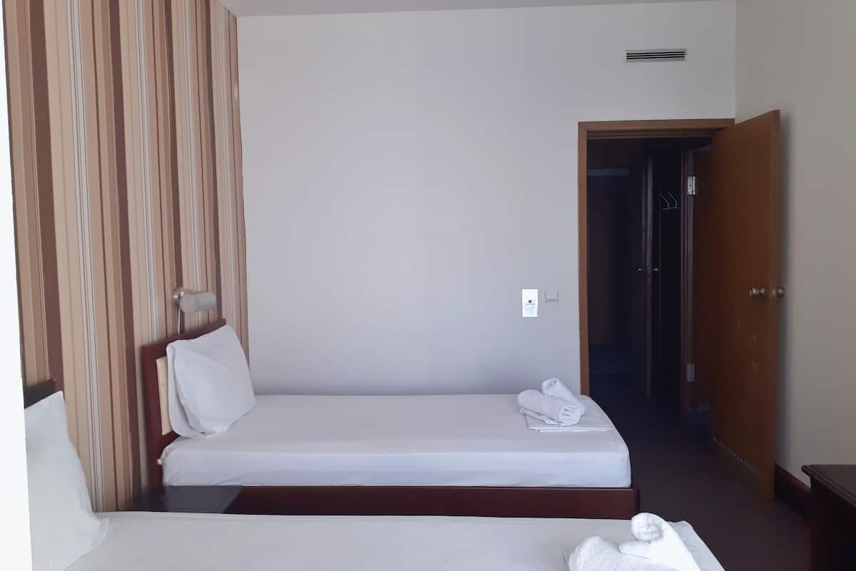 Family Room, Balcony | Desk, iron/ironing board, free cribs/infant beds, free WiFi