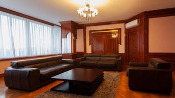 Télévision à écran plat