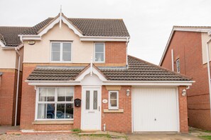 Exterior - KVM - Swan House (Peterborough)