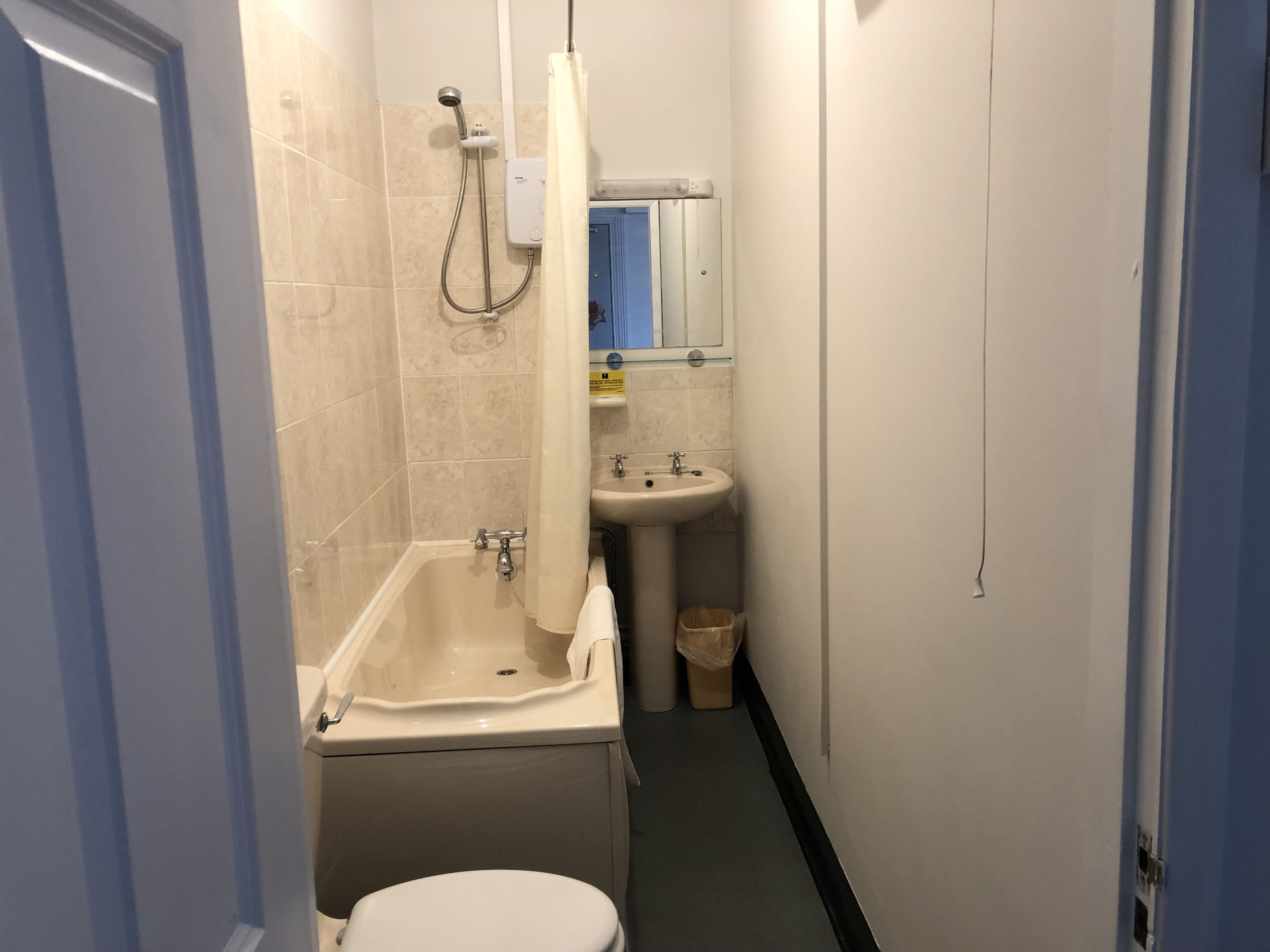 family quadruple room, multiple beds, non smoking | bathroom | combined shower/bathtub, free toiletries, hair dryer, towels