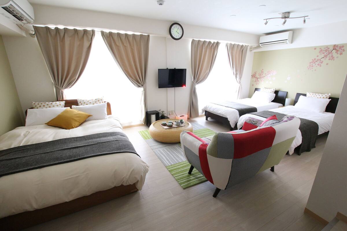 Comfort Apartment, 1 Bedroom, Balcony ( 2A ) | Down comforters, desk, laptop workspace, blackout drapes