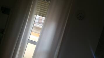 Doppelzimmer, 1 Queen-Bett, Nichtraucher | Zimmerausstattung