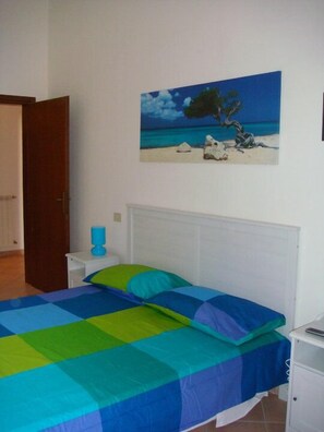 Doppelzimmer, mit Bad, Meerblick | Italienische Bettbezüge von Frette, hochwertige Bettwaren