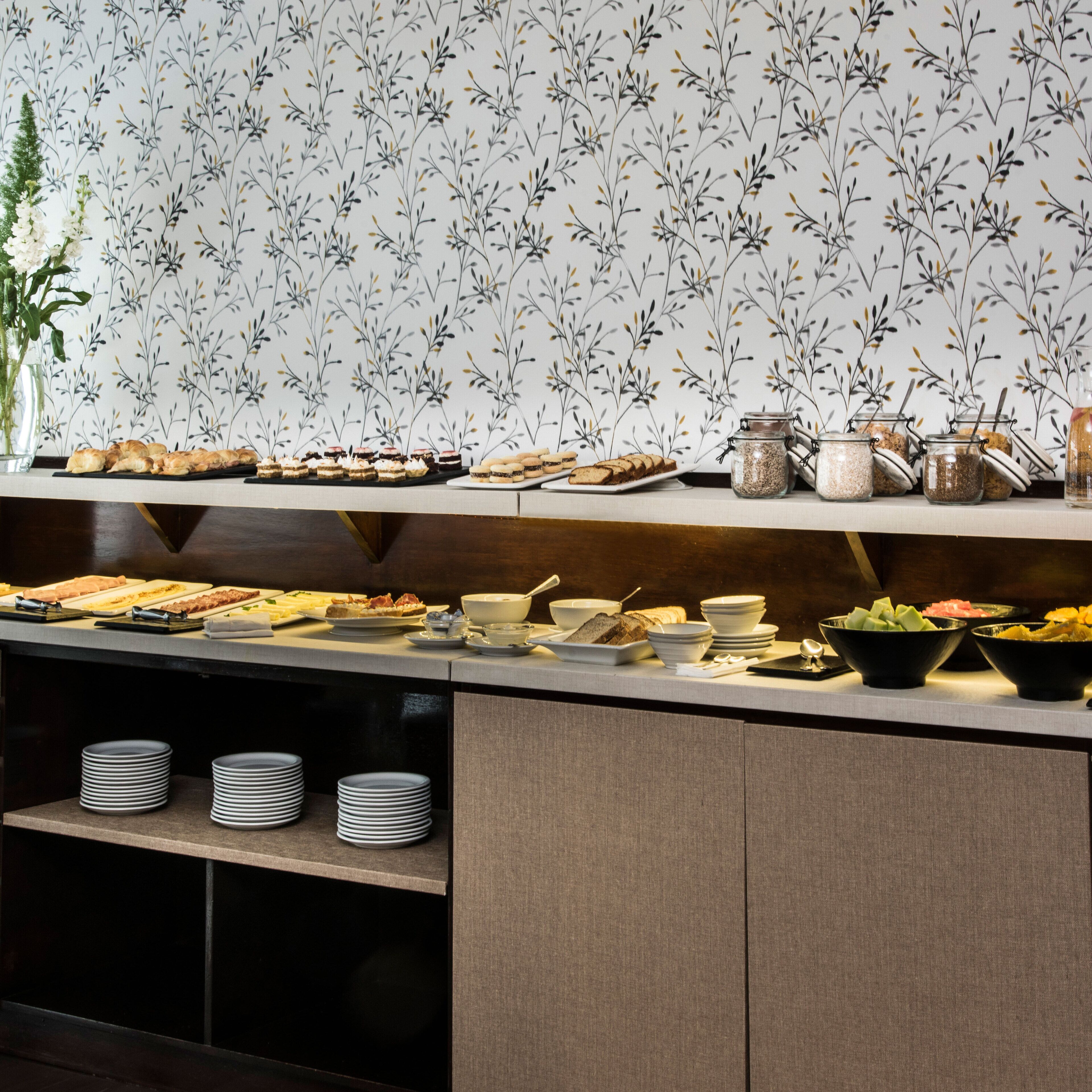 daily buffet breakfast (usd 18 per person)