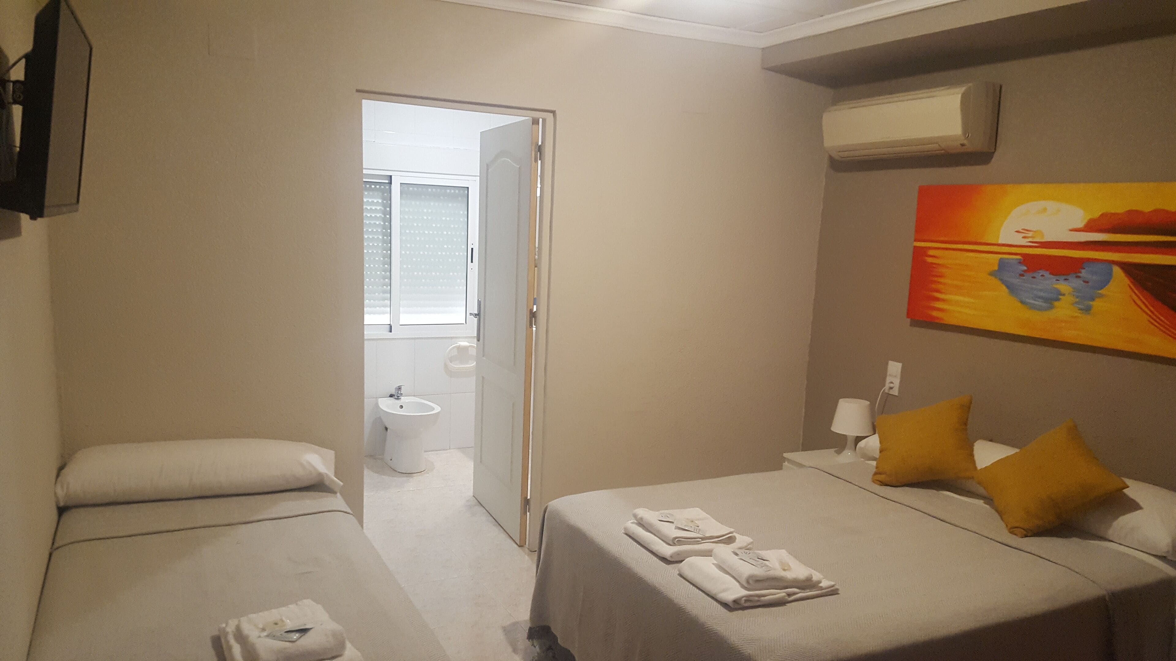 Photo - Hostal Castellverd