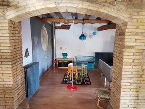 Children’s area - La Madriguera de Tomaso (Valle de Yerri)