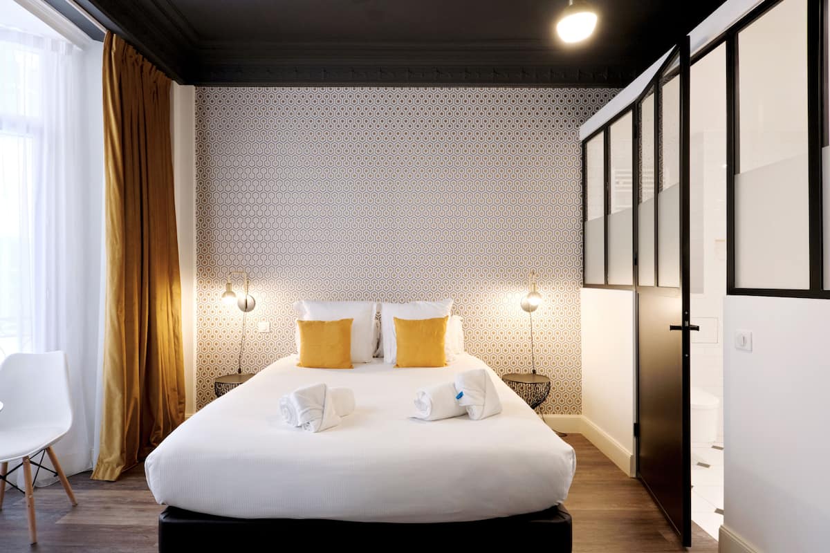 1 bedroom, premium bedding, in-room safe, blackout curtains