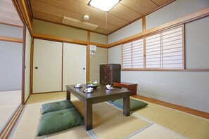 Family House, 3 Bedrooms, Kitchen, City View | Living area | Flat-screen TV - Private Residence Kyoto Miyagawacho (Kyoto)