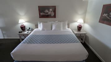 Standard Double Room, 1 King Bed, Non Smoking | Blackout drapes, free WiFi, bed sheets