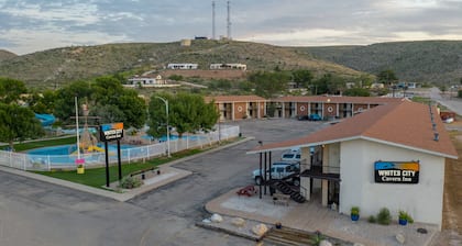 White's City Cavern Inn