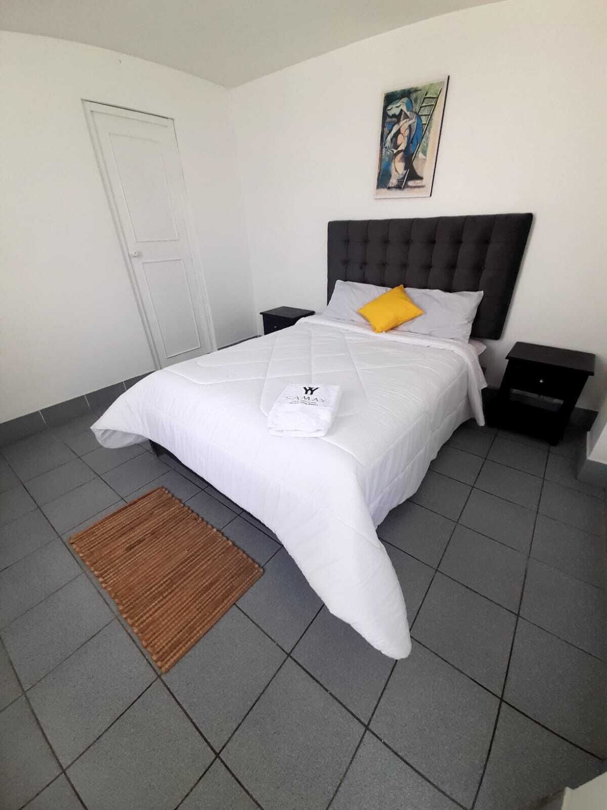 Camera doppia, 1 letto queen | Wi-Fi gratuito, lenzuola