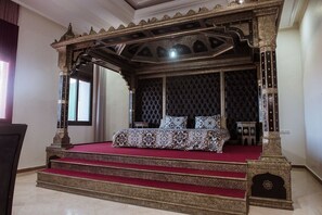 Room - Regency Park and Suites (Casablanca)