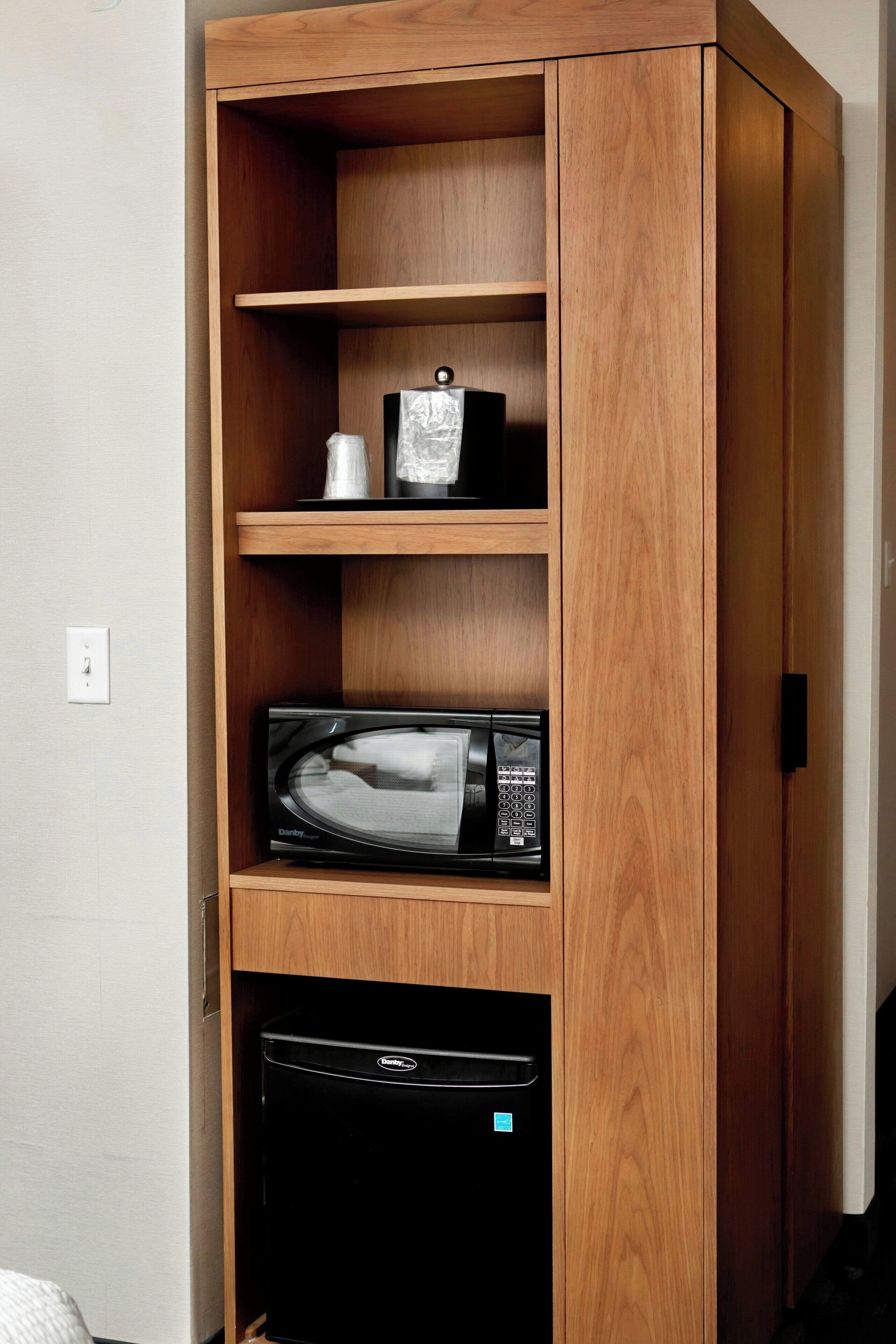 premium bedding, down duvets, pillow-top beds, desk